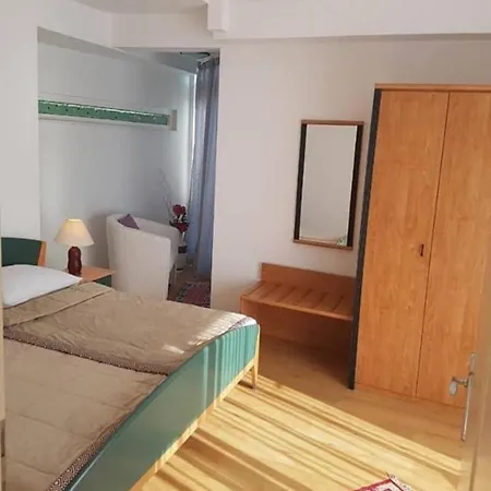 Javi - Free Private Parking * Trogir