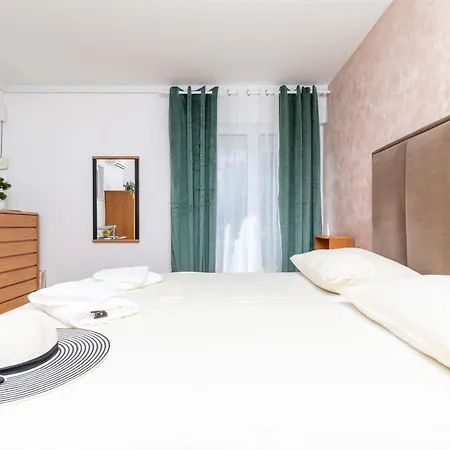 Javi Apartman