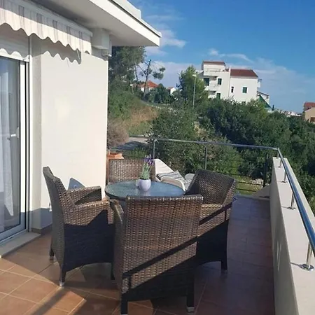 Apartment Javi - Free Private Parking
