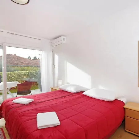 Javi - Free Private Parking Apartment