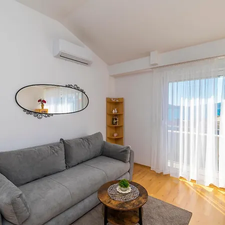 Javi Apartmán